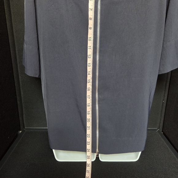 Everlane Dark Blue Blouse Size 6 - Picture 11 of 11